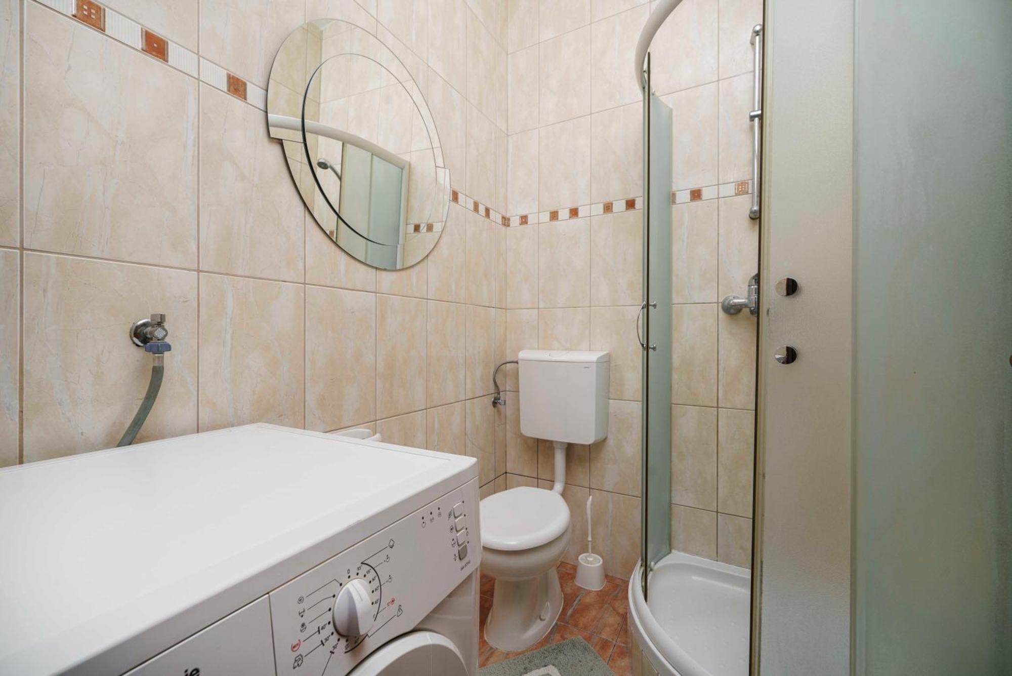 Apartments Vitis - City Centre - Free Parking โวดีเซ ภายนอก รูปภาพ