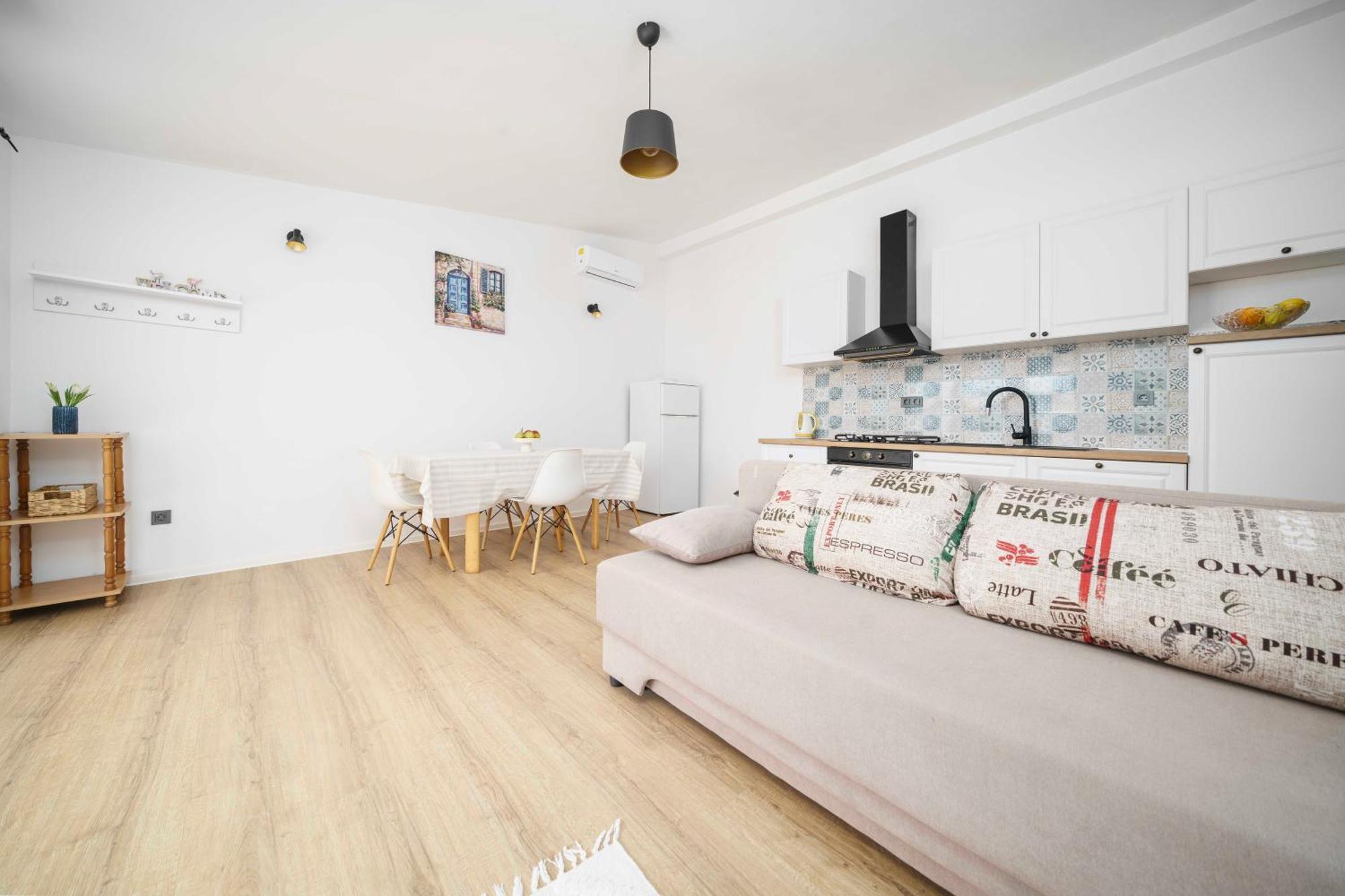 Apartments Vitis - City Centre - Free Parking โวดีเซ ภายนอก รูปภาพ